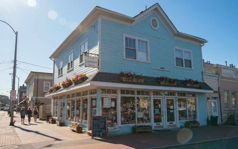 What Does a Commercial Property Buyer’s Agent Do? (And Why You Need One)